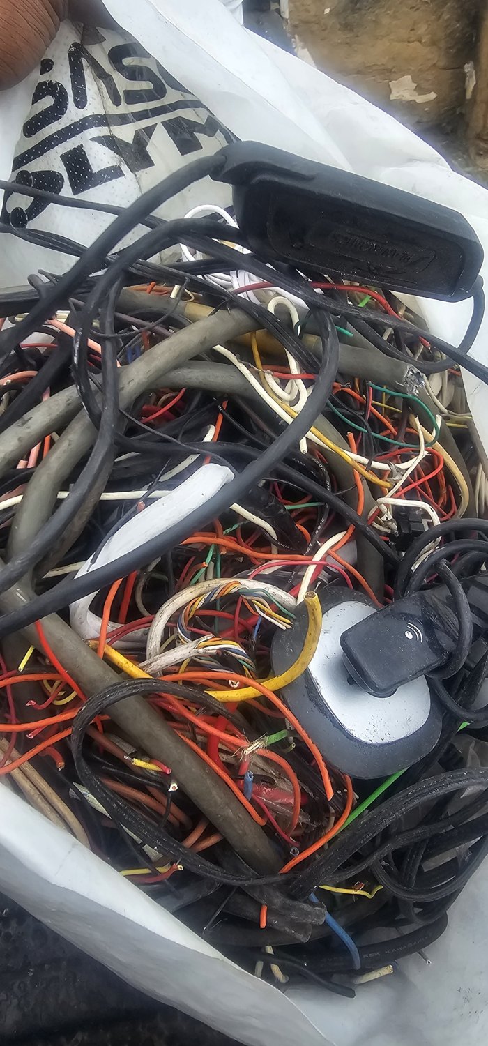 Mixed cable and wiring
