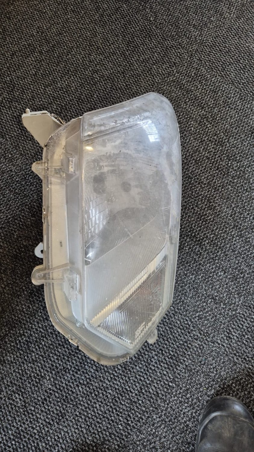 Clear polycarbonate lens